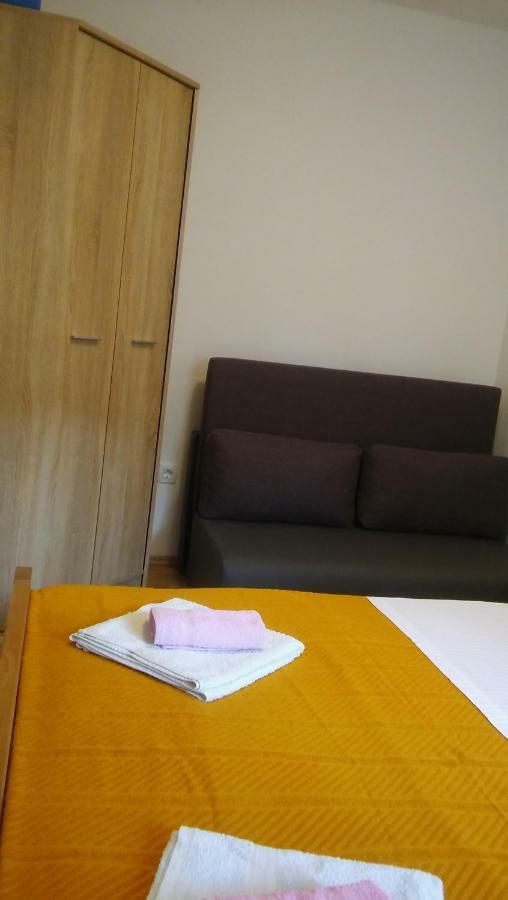 Apartmani Vitkovic II Cres Buitenkant foto